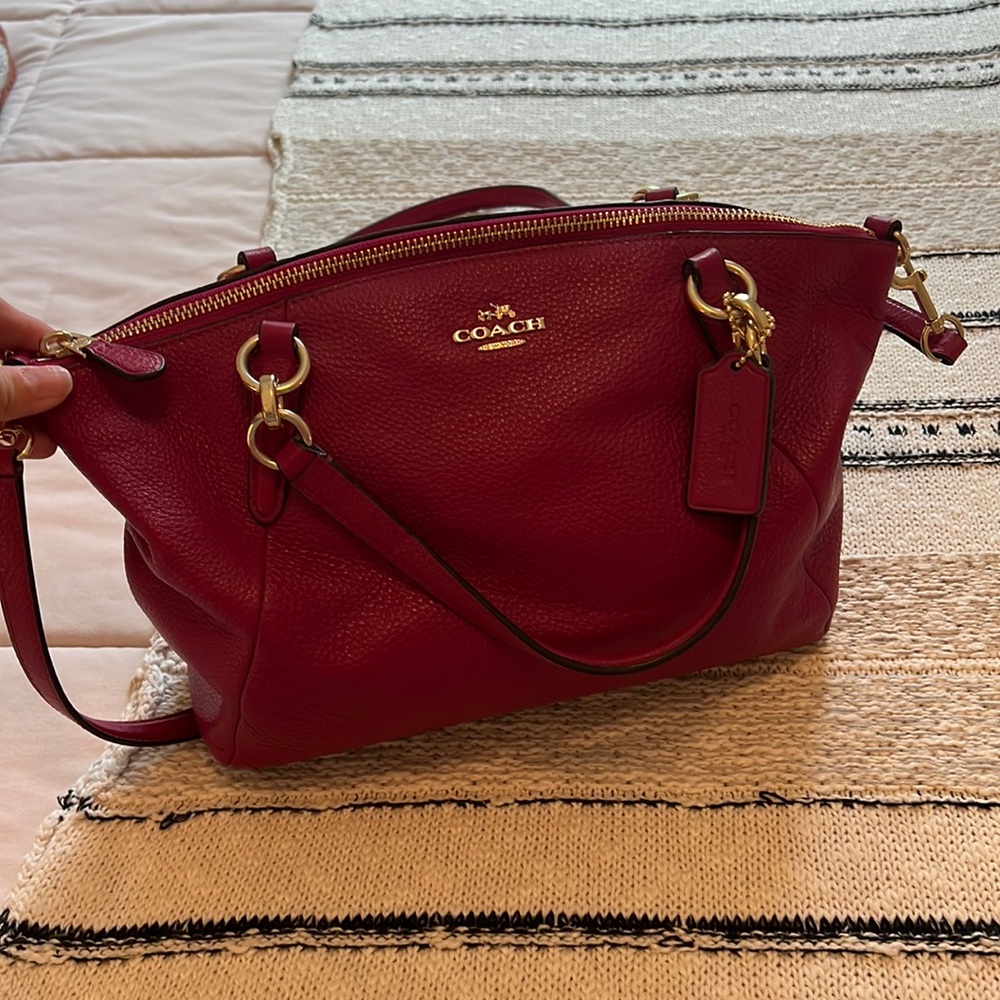 Fuchsia COACH handbag with crossbody strap - excellent condition!